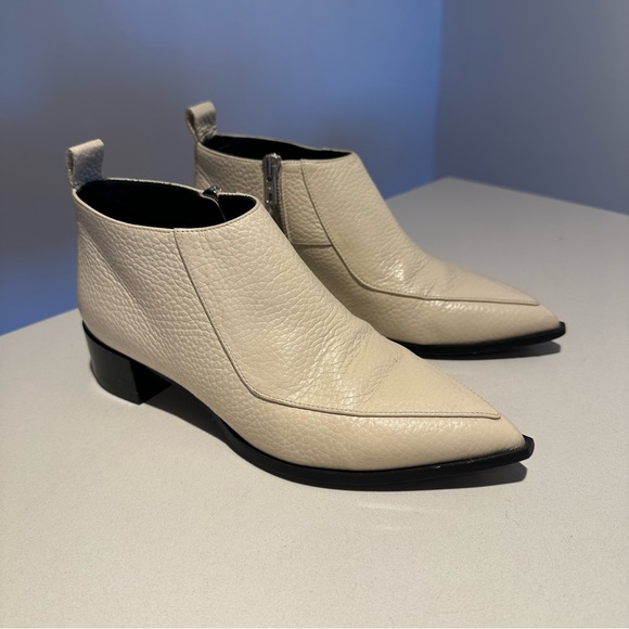 Everlane boss bootie in bone - Picture 2 of 7